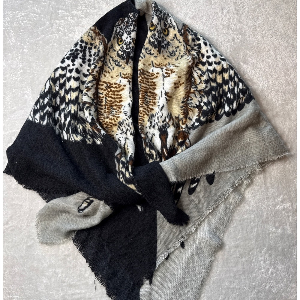 The Pyramid Collection Brown Owl Soft Blanket Throw Wrap With Fringe 55x55